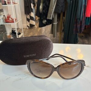 Tom Ford Linda sunglasses in case